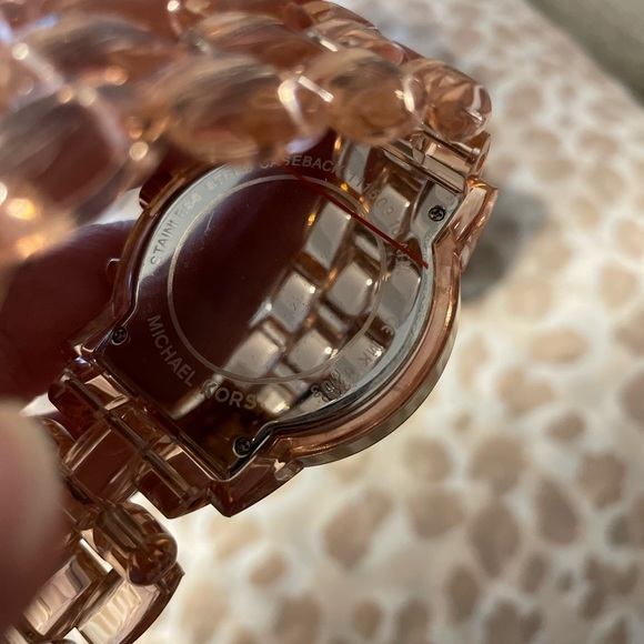 Michael Kors Audrina Chronograph Rose Dial Ladies Watch
MK6203 - Picture 5 of 8